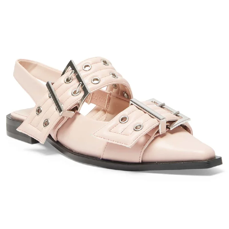 Suzie Flat in Blush Smooth