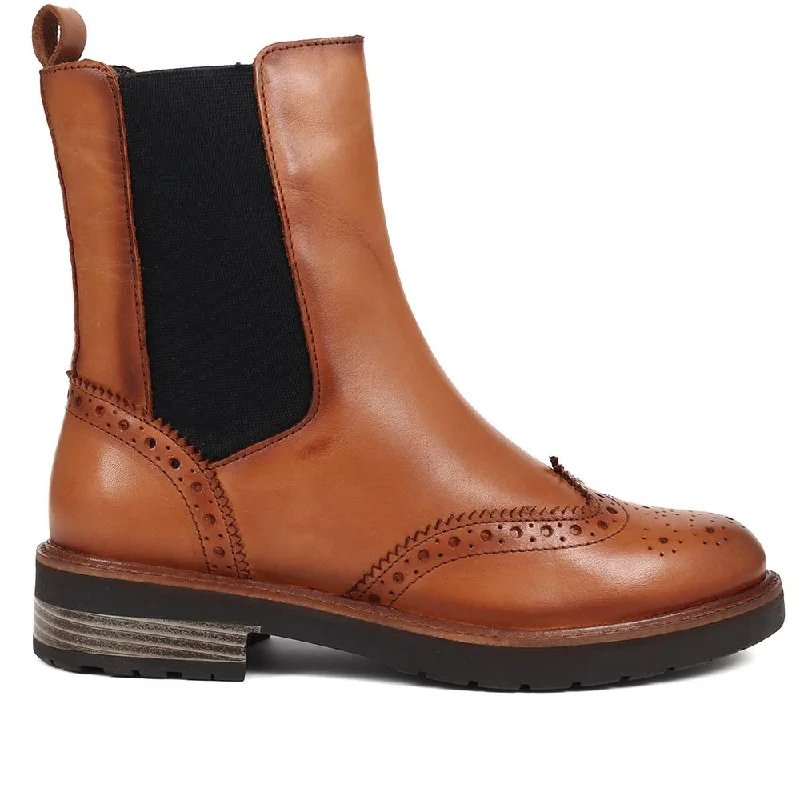 Melrose Brogue Detail Leather Chelsea Boots - MELROSE / 324 322